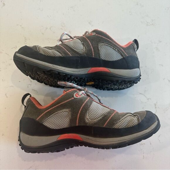 Patagonia Hiking Boots Trail Shoes Women's Sz 7 Pinhook Forge Grey Fog Vibram - Picture 7 of 9